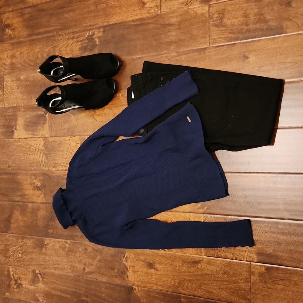 White House Black Market ribbed turtleneck button cuff  sweater